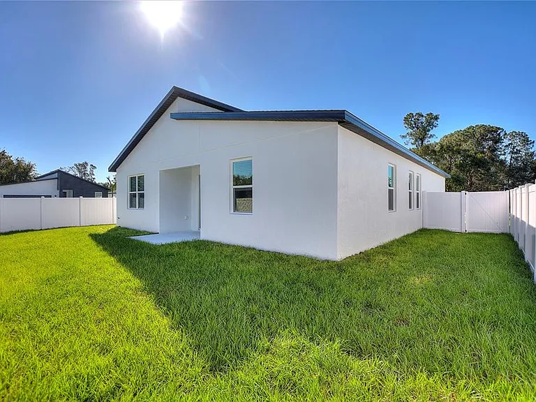 330 Royal Palm Way — Photo 34