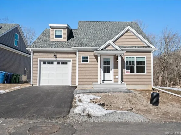18 Ivy Hill Road, Ridgefield, CT 06385