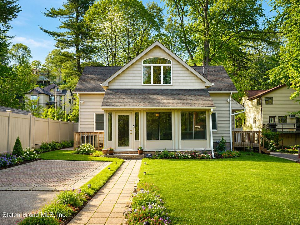 1st image of 393 Saint Andrews Rd
