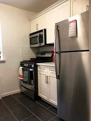 Rented by Prime Realty | media 14