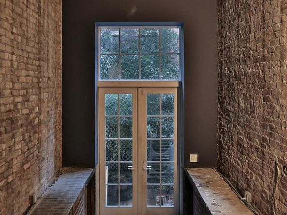 5th image of 13 Gramercy Park S APT 2F