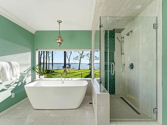 5th image of 1125 River Rd