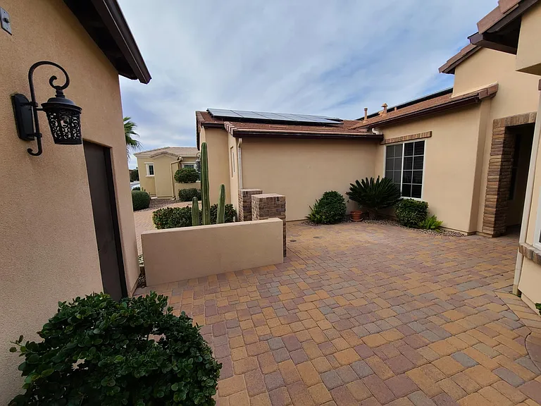 1714 E Alegria Rd — Photo 11