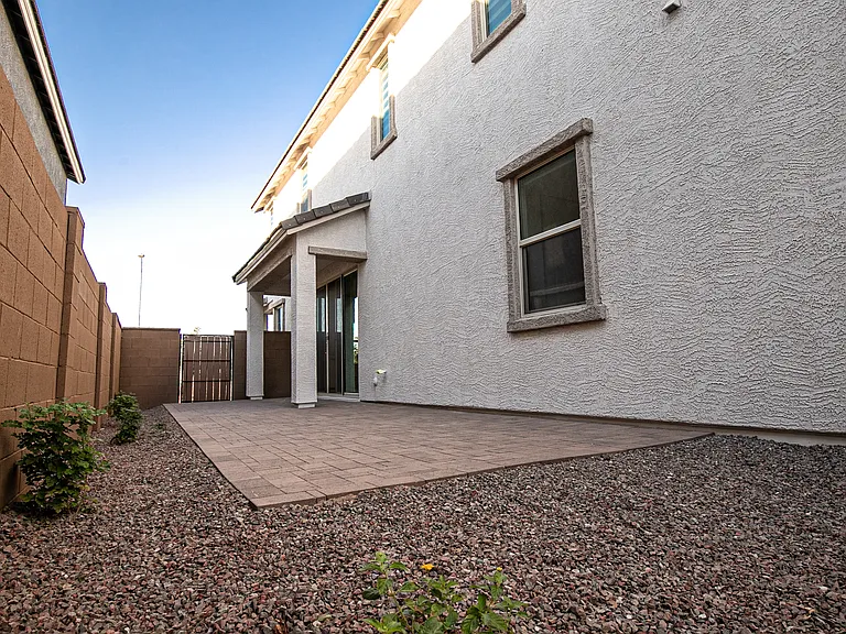 1941 W Holden Dr — Photo 21
