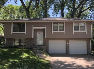 15105 Westchester Cir, Omaha, NE 68154