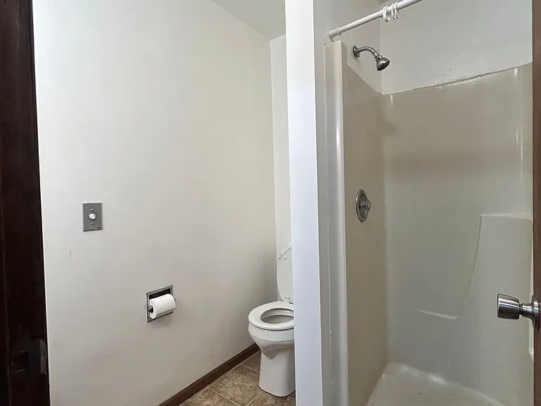 920 Richard Dr — Photo 15