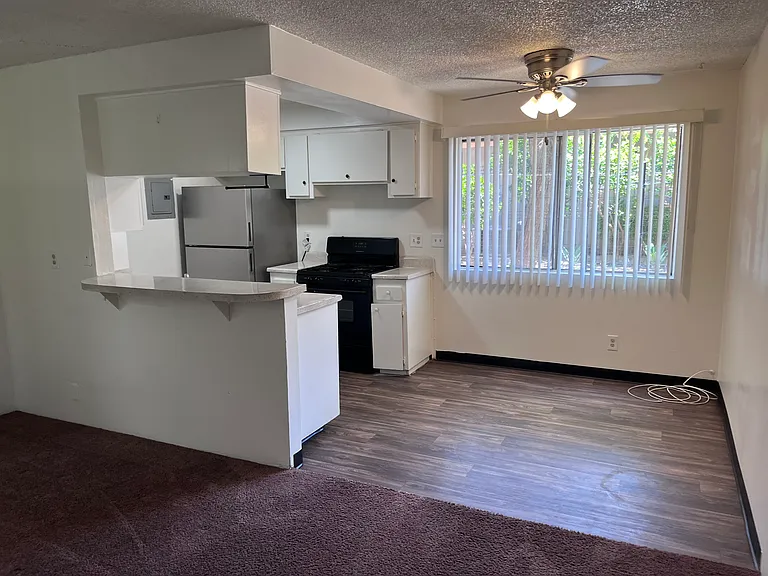 13955 Coteau Dr — Photo 16