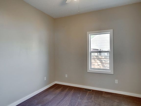 5th image of 605 W Crawford Ave