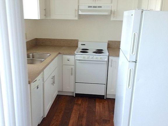 3rd image of 1505 Alvarado St APT 209