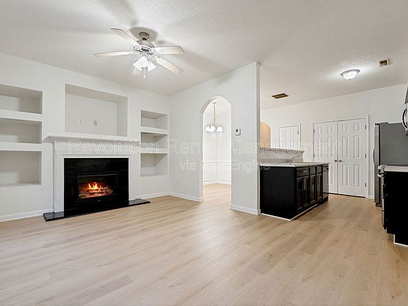 3rd image of 8520 Kaden Dr