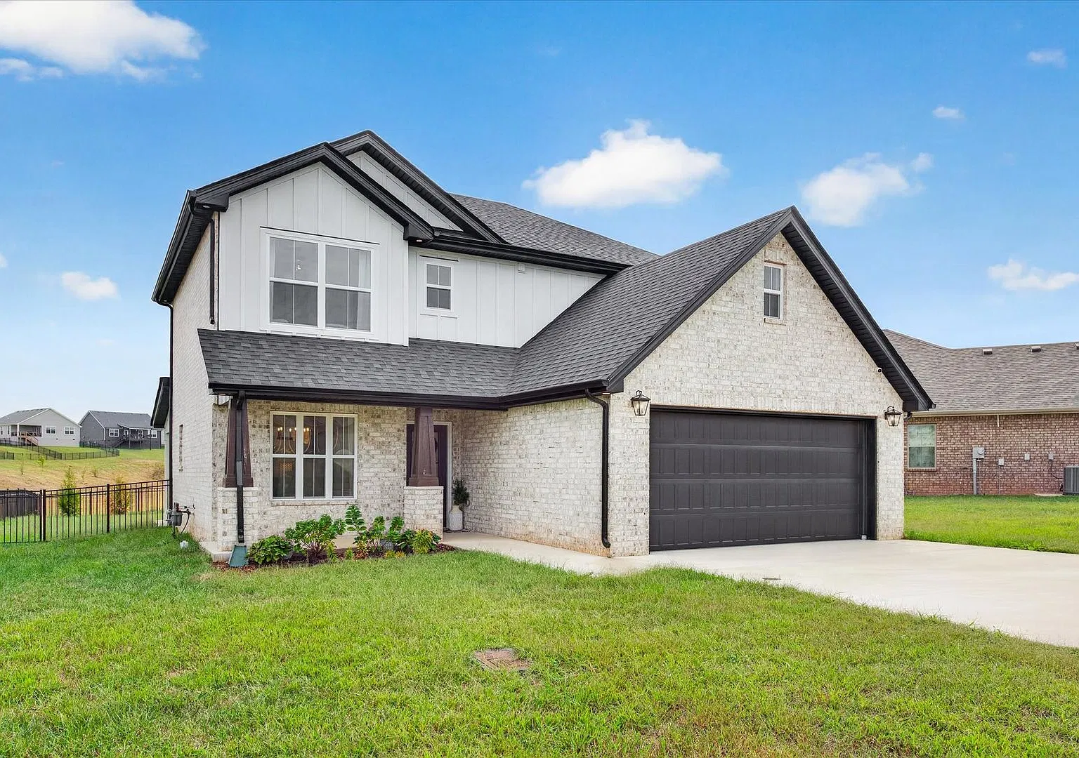 Like New - 3 Bedroom House In The Beautiful Hereford Farms Community! — Photo 1