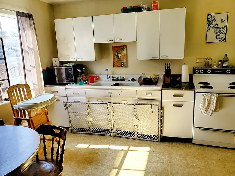 117 E Plum St — Photo 5