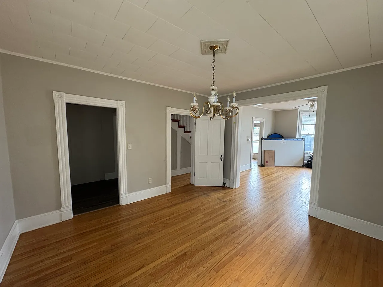 121 West John Street - 1 — Photo 4