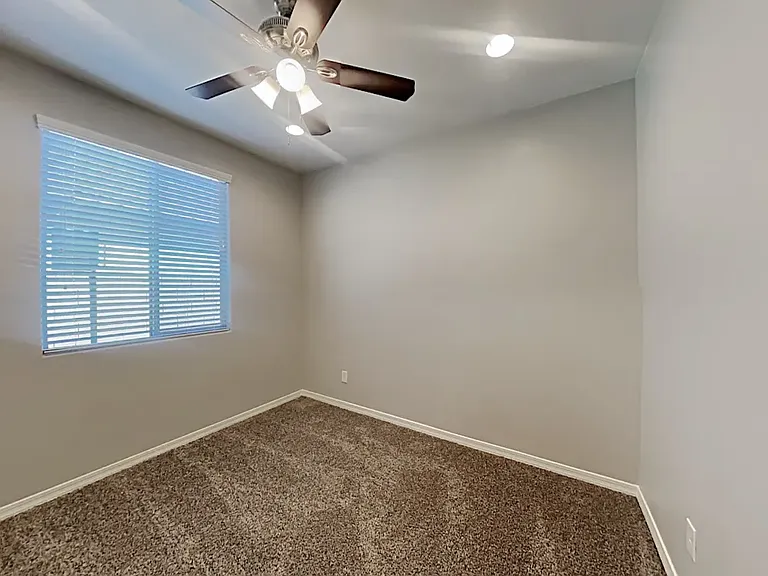 20515 W Buchanan St — Photo 7