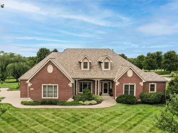 11706 Riverview Rd, Kearney, MO 64060