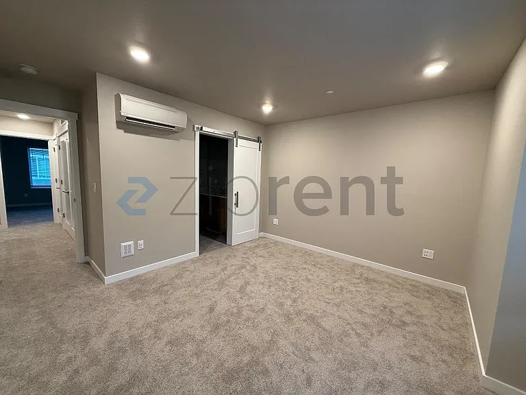 13707 Manor Way #F6 — Photo 17