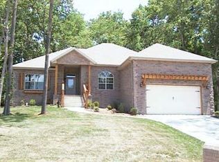 558 S Chestnut Hills Dr, Republic, MO 65738