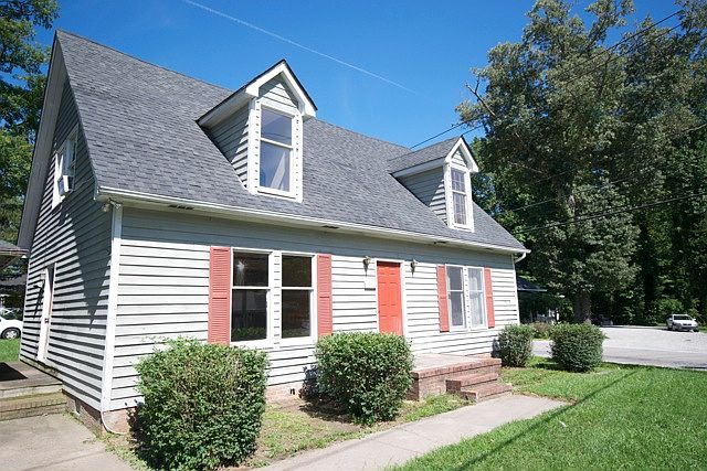 75 Bent Oak Dr, Hendersonville, NC 28792
