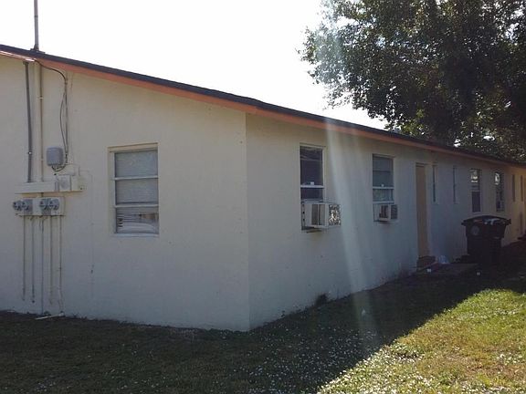 5th image of 916 4th St APT 1