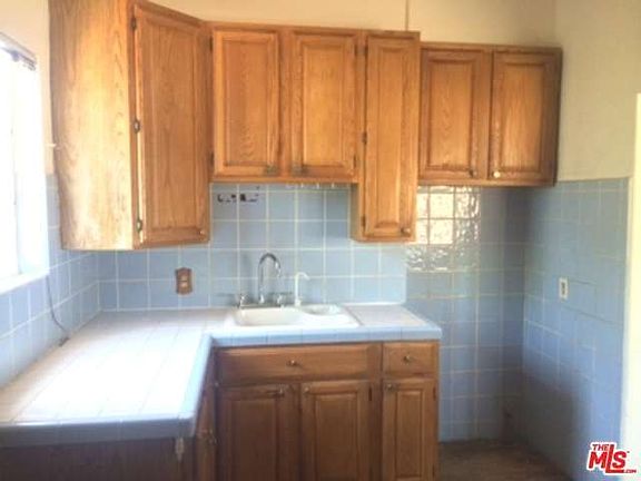 4th image of 8503 Cantaloupe Ave