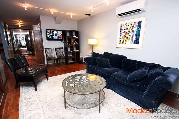 Rented by Modern Spaces | media 6