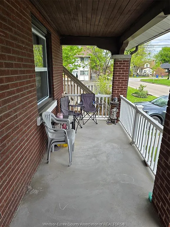 2 bed, $1,325 — Photo 3