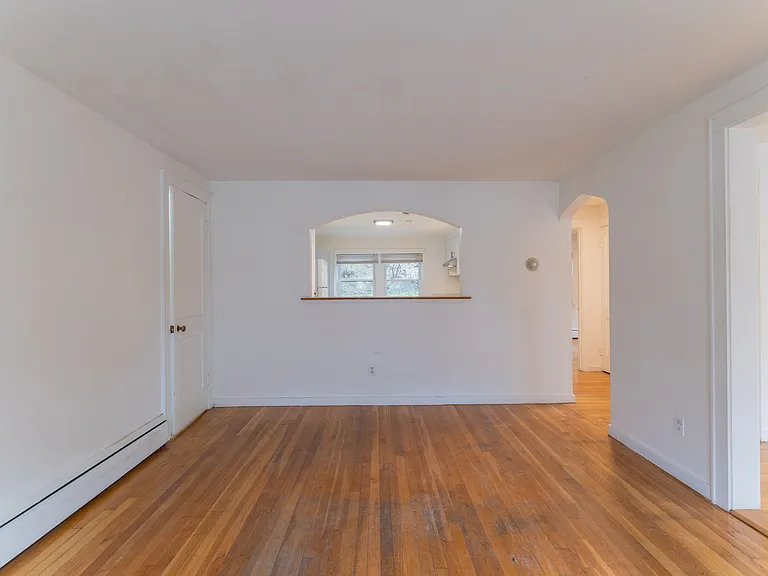 46 Aldrich Rd #A — Photo 17