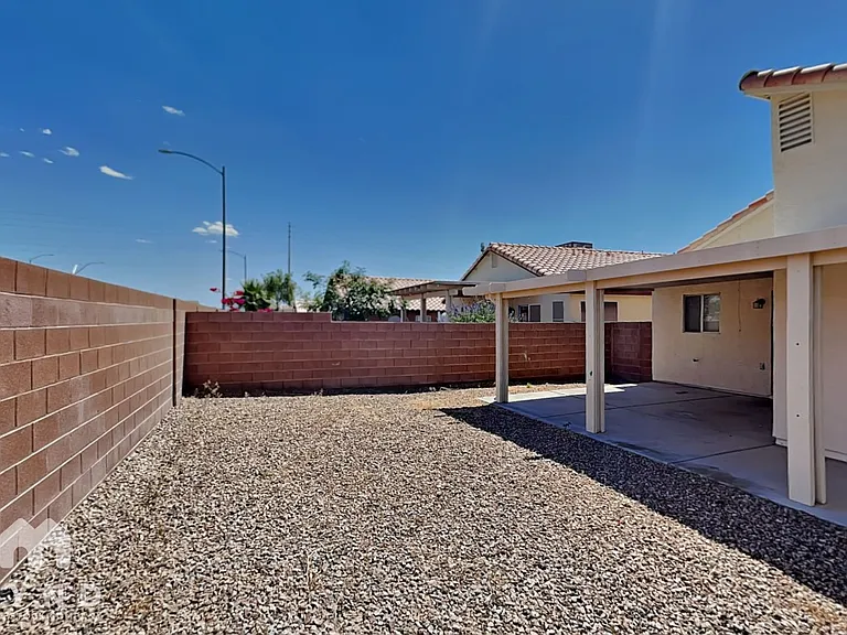 2858 Mount Hope Dr — Photo 16