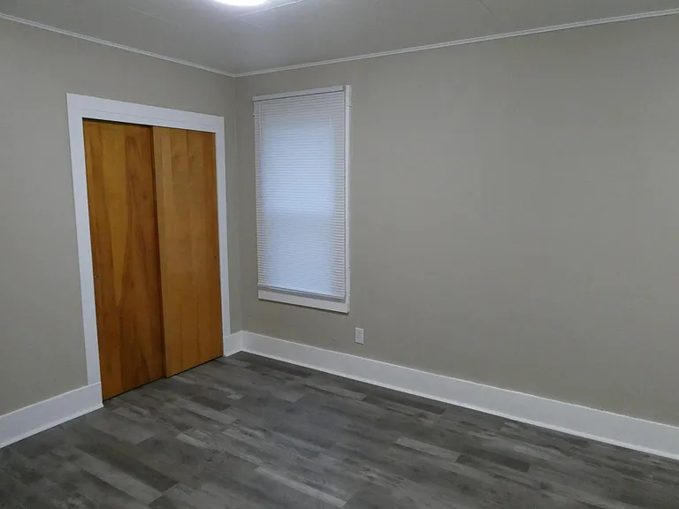 3624 E Liberty Ave — Photo 7