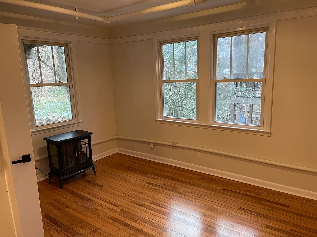 Building Photo - 141 Coleman Ave #2