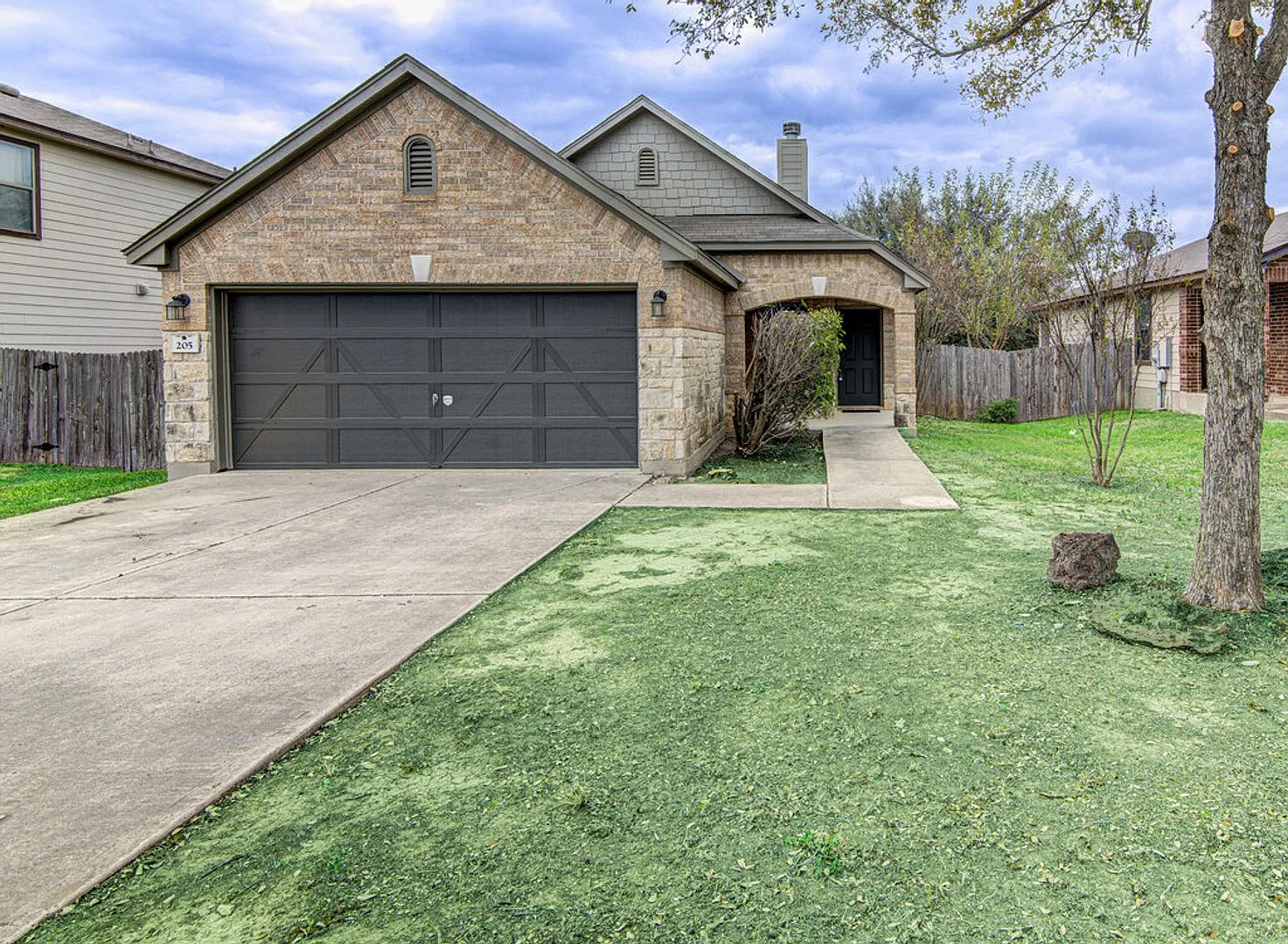 **Move In Special: One Month Free Rent + 50% Security Deposit** — Photo 2