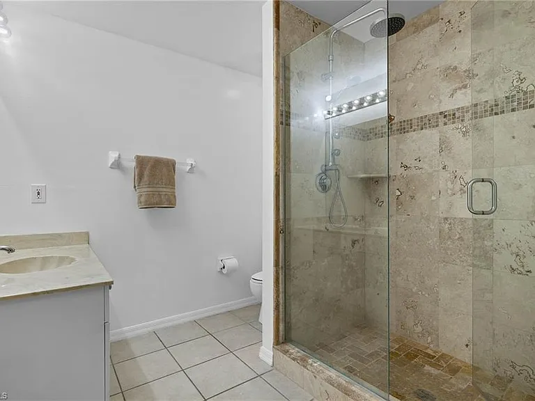 14817 Laguna Dr #203 — Photo 24