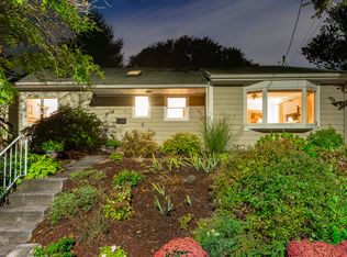 9 Mont St, Milford, CT 06460