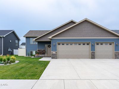 3259 44th Ave S, Grand Forks, ND, 58201