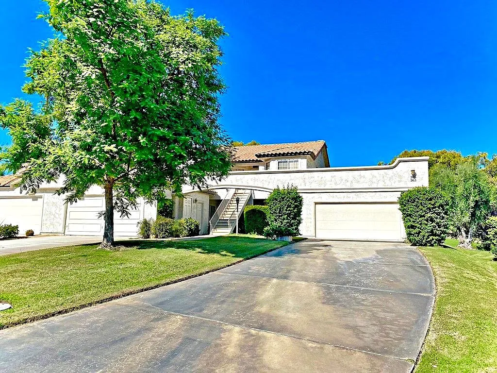 363 Desert Falls Dr E — Photo 2