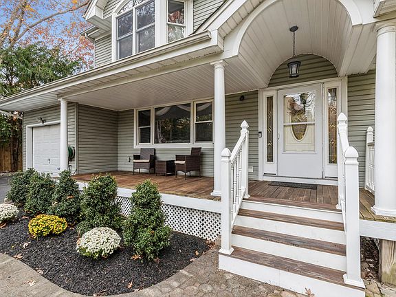 3rd image of 37 Averly Pl