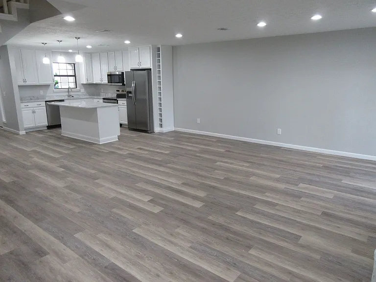 1345 Capri Dr — Photo 6