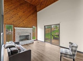 14609 Laquinta Dr, Grandview, MO 64030