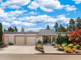 9680 SW Regal Dr, Portland, OR 97225