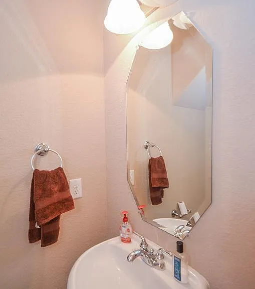 3042 Royal Oaks Crst — Photo 32