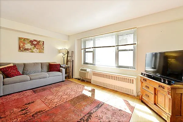 Rented by Concept Real Estate Group | media 32