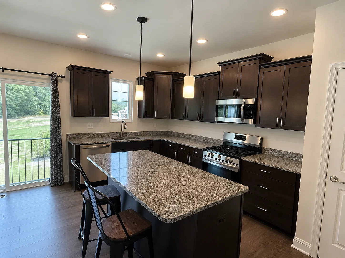 3 bed, 2.5 bath, 1837 sqft, $2,295 — Photo 3