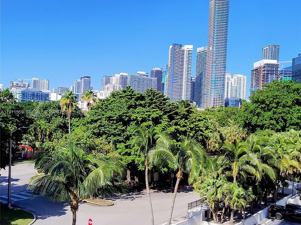 1st image of 1915 Brickell Ave APT C501