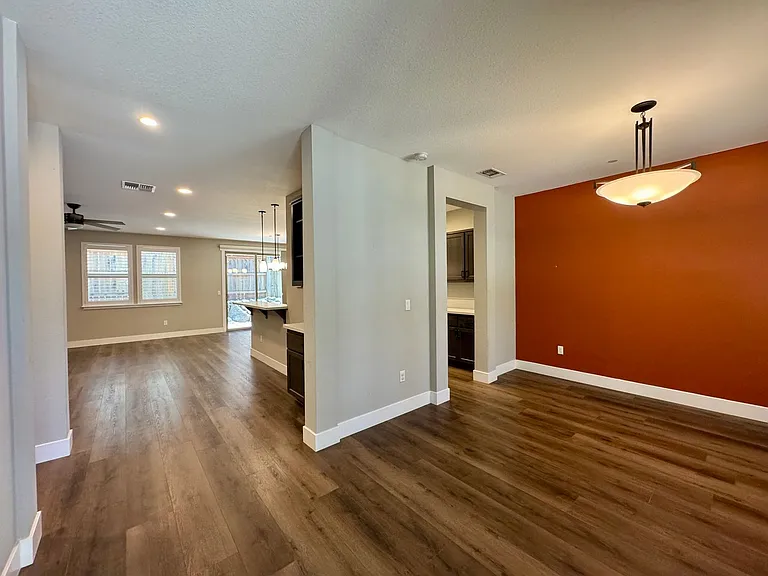 135 Timberwood Dr — Photo 5