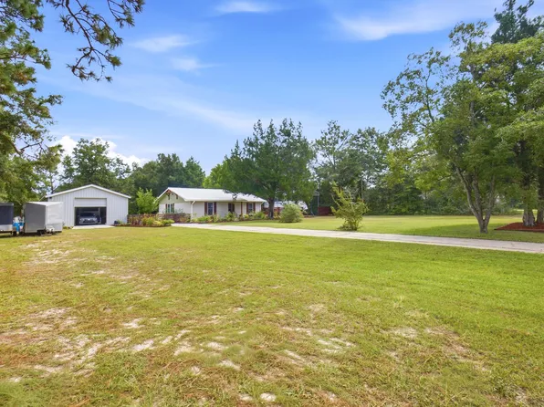 78 Florence Dr, Defuniak Springs, FL 32433