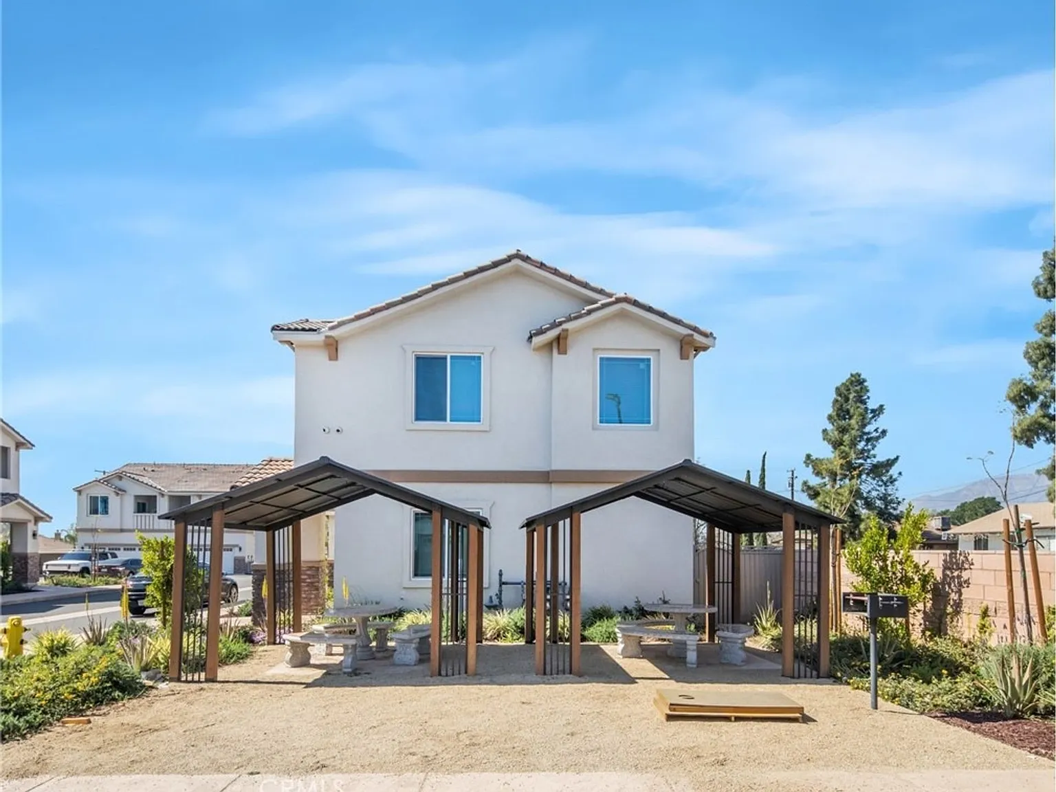 9223 Cypress Ave Fontana, CA 92335 — Photo 1