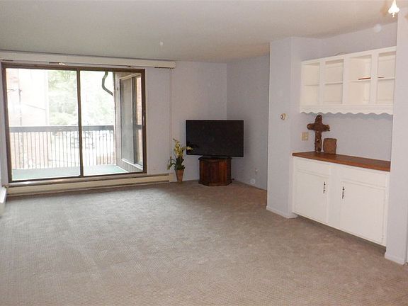3rd image of 2929 Sunnyside Dr Unit 263