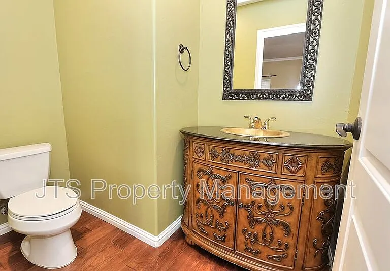 3657 24th St — Photo 29
