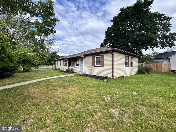 3rd image of 54 Warwick Rd
