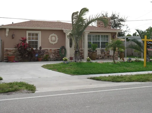 554 Cherry Rd, West Palm Beach, FL 33409